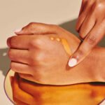 PHOFAY Body Shimmer Oil - Image 9